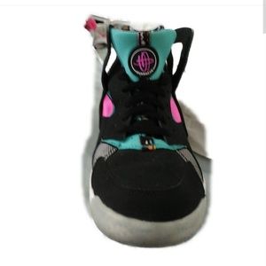 black pink huaraches